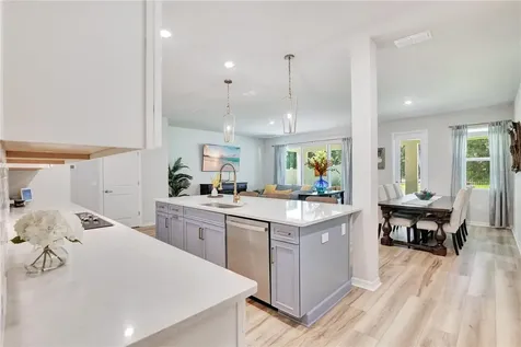 5972 Sacred Oak Avenue Mount Dora FL 32757