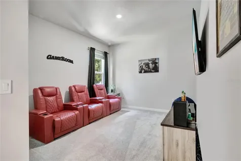 5972 Sacred Oak Avenue Mount Dora FL 32757