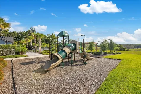 5972 Sacred Oak Avenue Mount Dora FL 32757