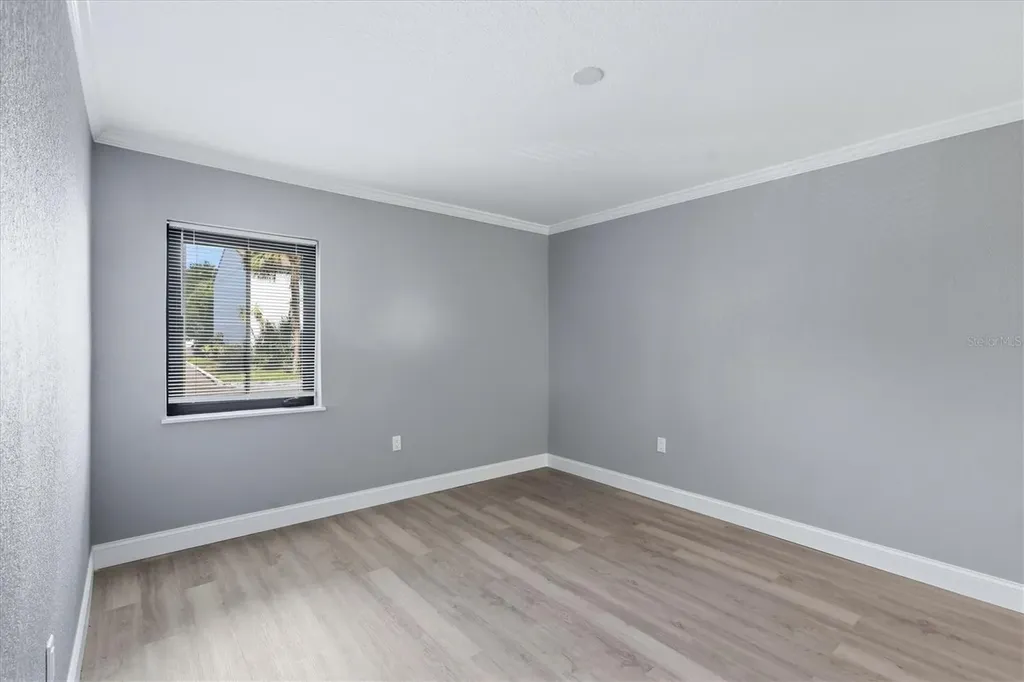 11409 8th Street N St Petersburg FL 33716