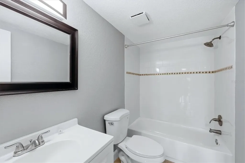 11409 8th Street N St Petersburg FL 33716