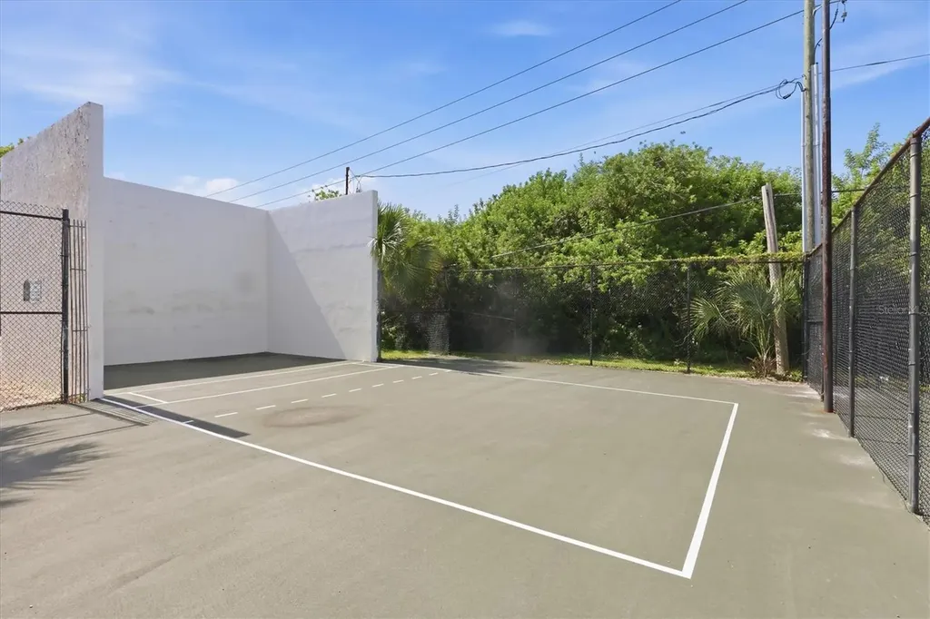 11409 8th Street N St Petersburg FL 33716