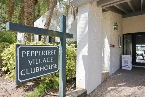 11409 8th Street N St Petersburg FL 33716