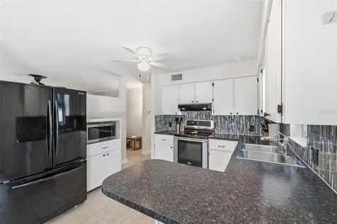 5915 46th Avenue N Kenneth City FL 33709