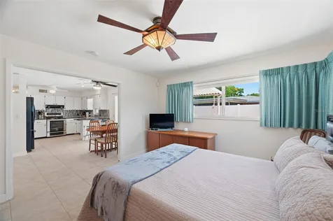 5915 46th Avenue N Kenneth City FL 33709