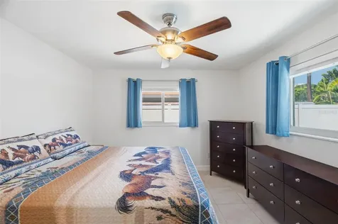 5915 46th Avenue N Kenneth City FL 33709