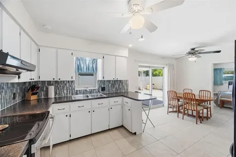 5915 46th Avenue N Kenneth City FL 33709