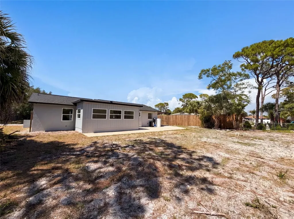 561 Yale Road Venice FL 34293