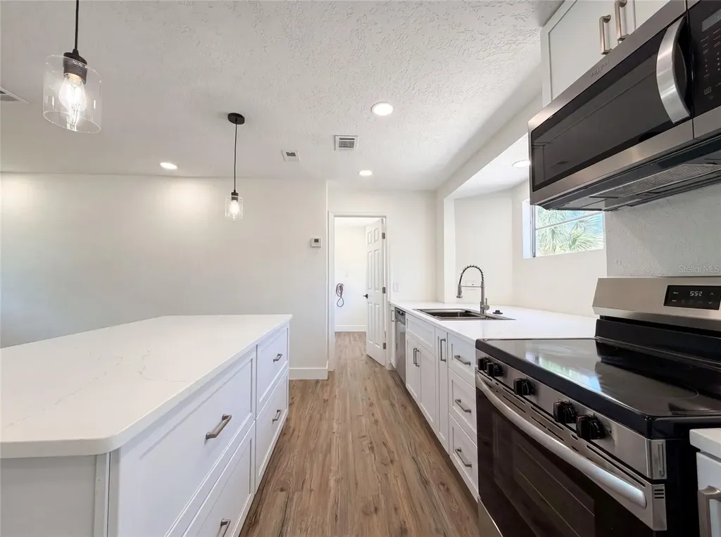 561 Yale Road Venice FL 34293