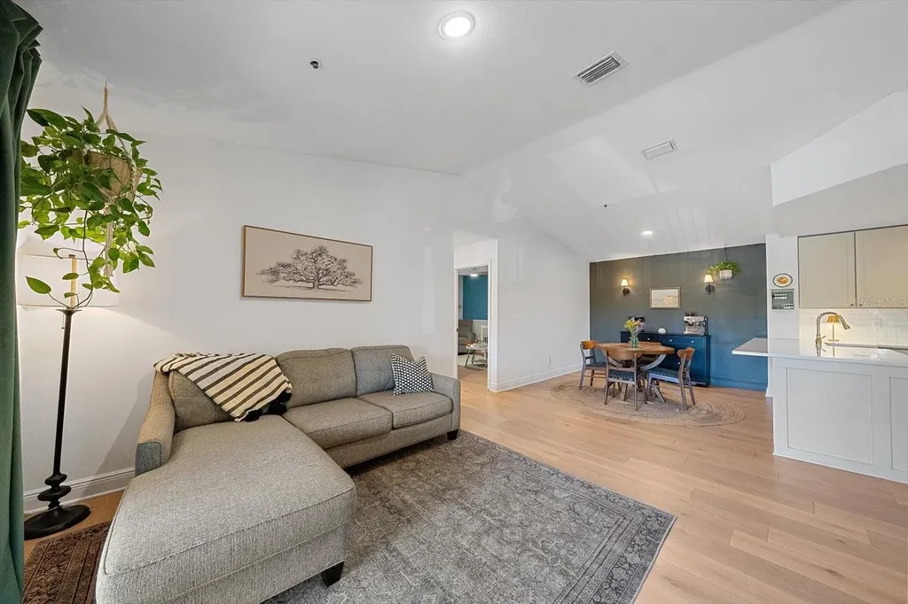 4002 Crockers Lake Boulevard Sarasota FL 34238