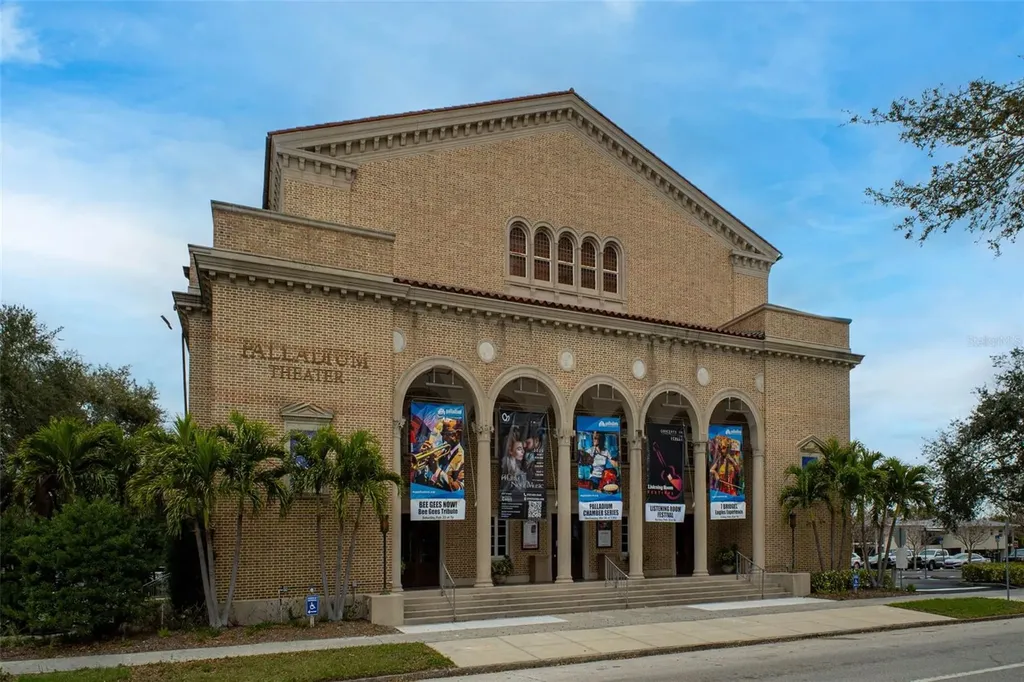 100 4th Avenue S St Petersburg FL 33701
