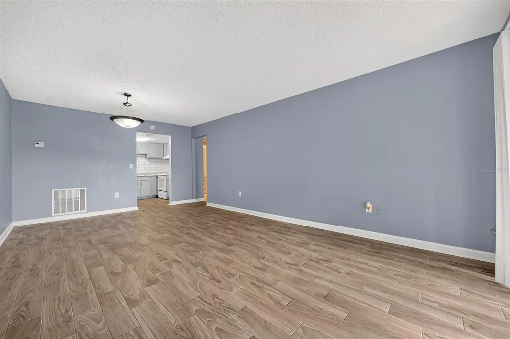 4203 S. Semoran Boulevard Orlando FL 32822