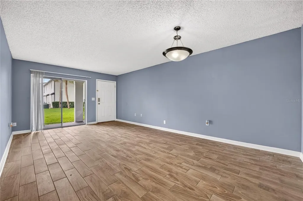 4203 S. Semoran Boulevard Orlando FL 32822