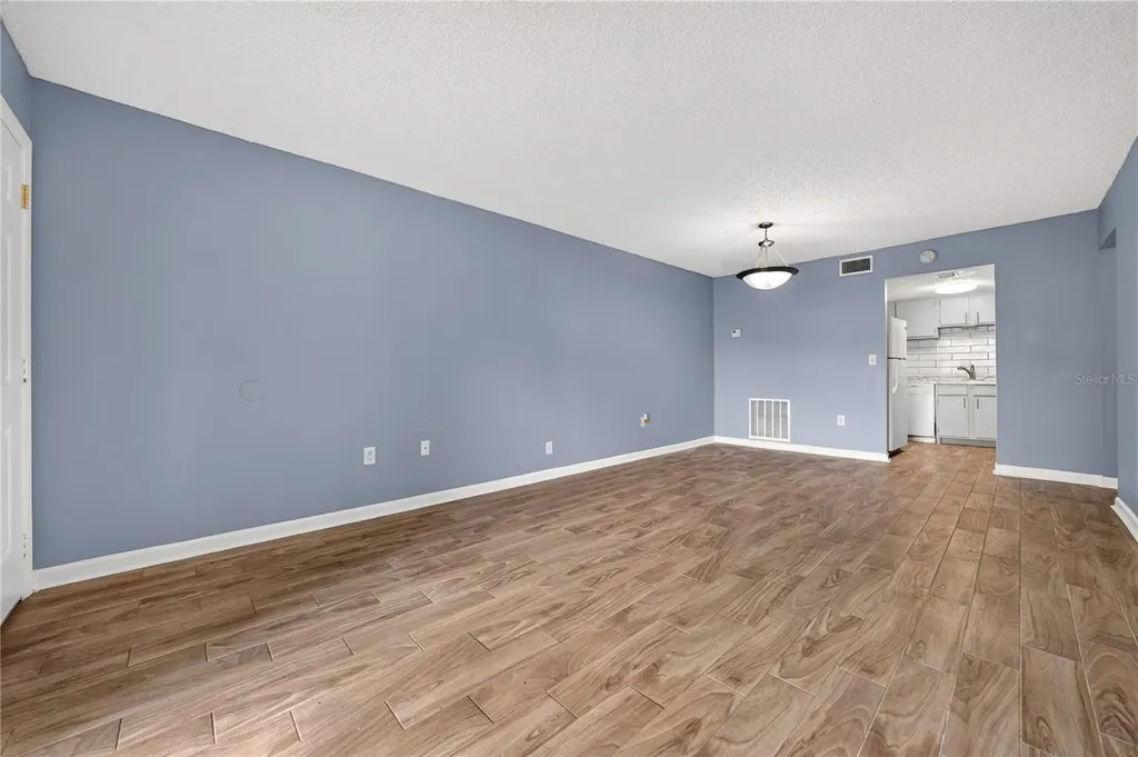 4203 S. Semoran Boulevard Orlando FL 32822