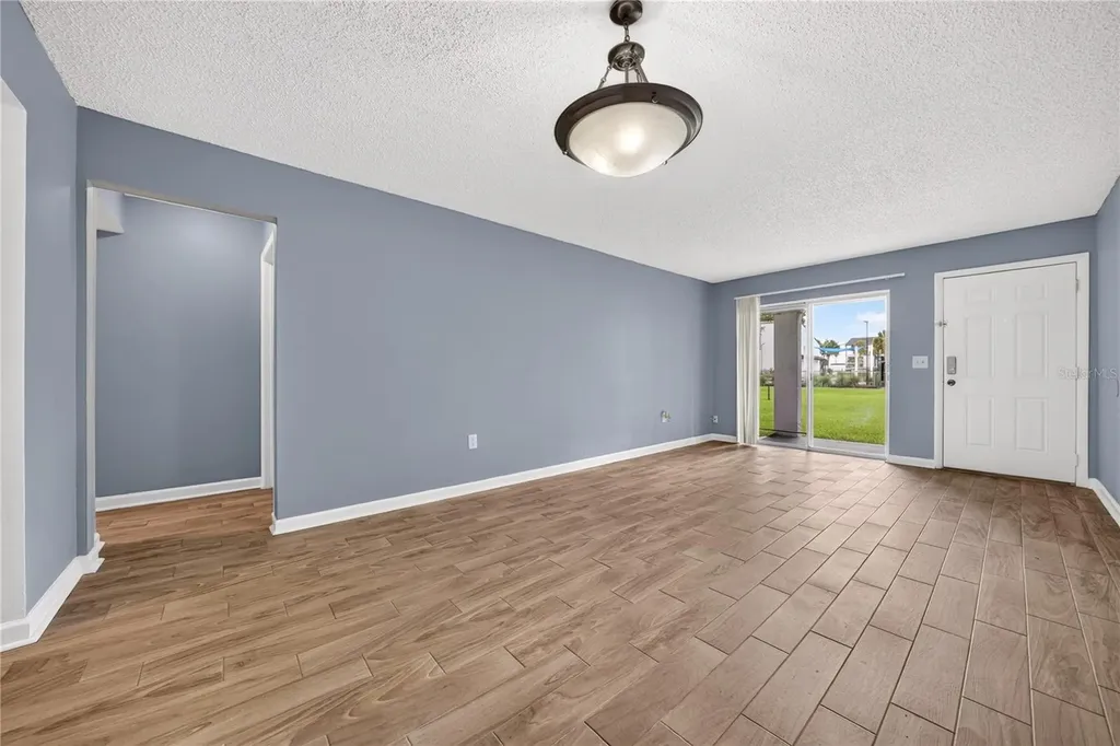 4203 S. Semoran Boulevard Orlando FL 32822