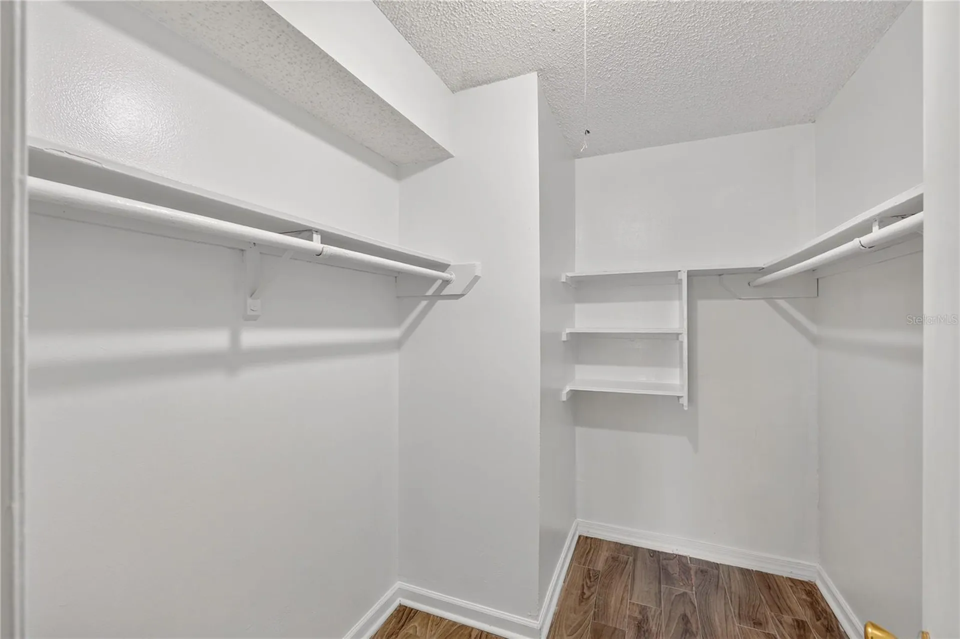 4203 S. Semoran Boulevard Orlando FL 32822