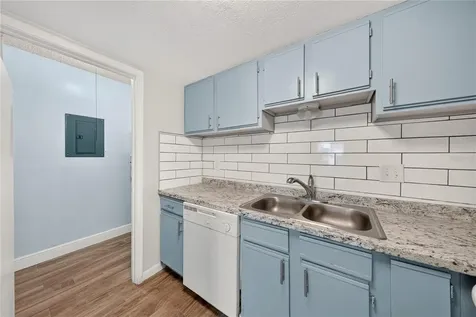 4203 S. Semoran Boulevard Orlando FL 32822