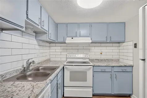 4203 S. Semoran Boulevard Orlando FL 32822