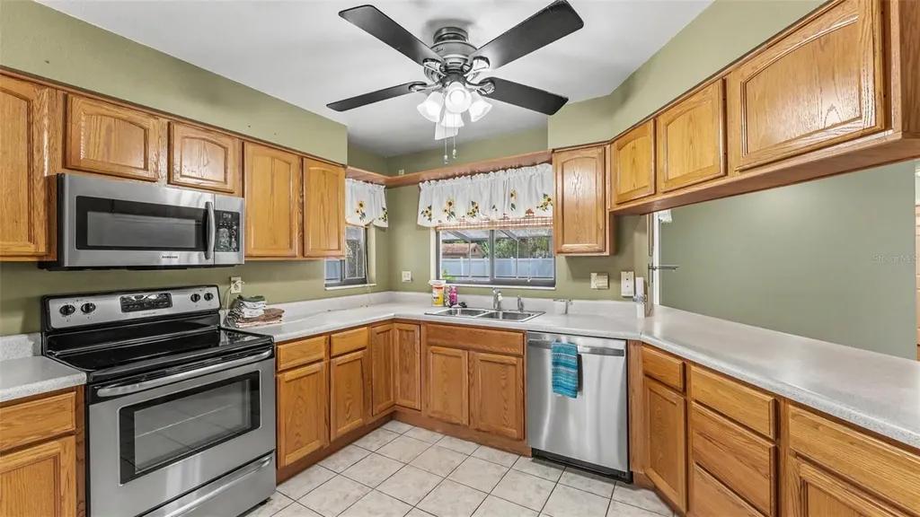 2208 Groveglen Circle Lakeland FL 33812