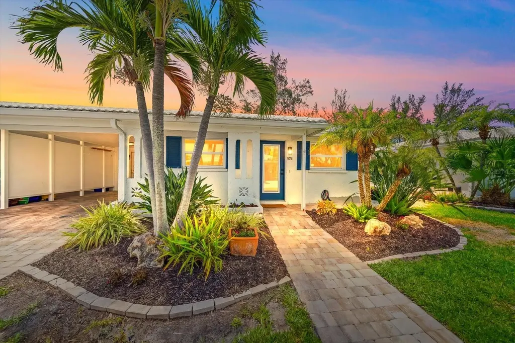578 Spanish Drive S Longboat Key FL 34228