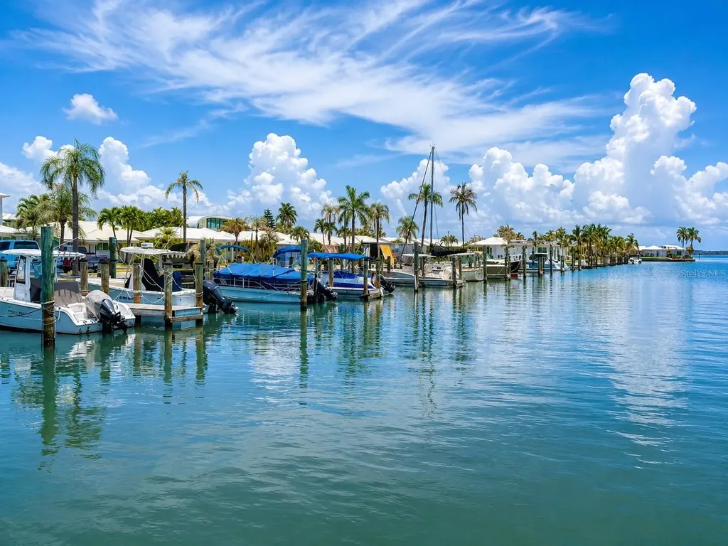 578 Spanish Drive S Longboat Key FL 34228