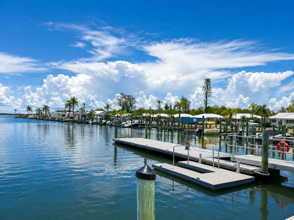 578 Spanish Drive S Longboat Key FL 34228