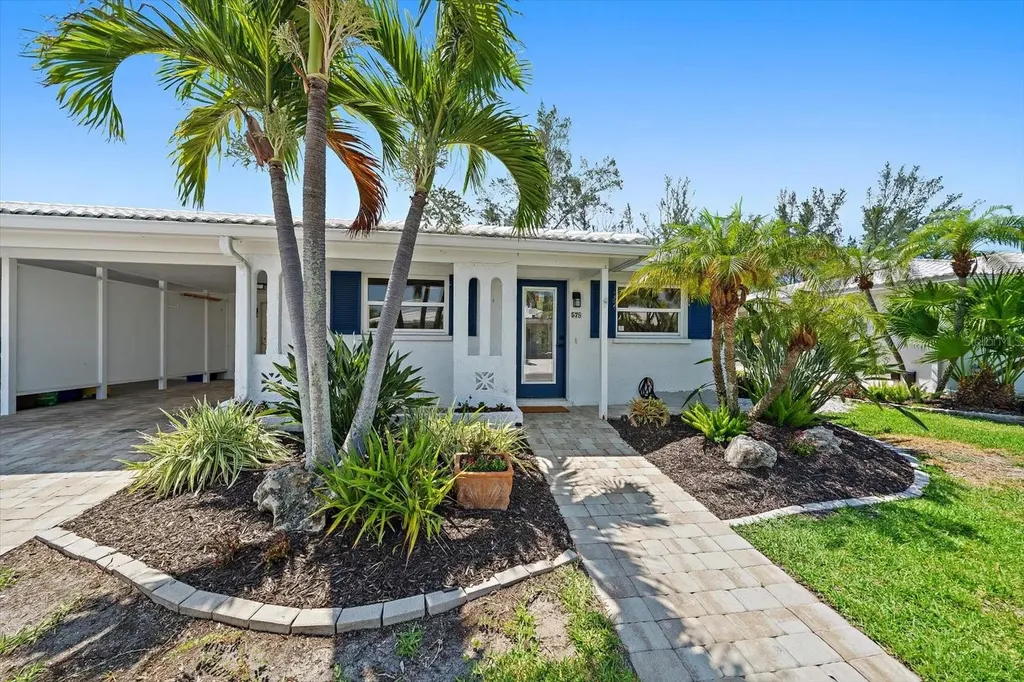 578 Spanish Drive S Longboat Key FL 34228