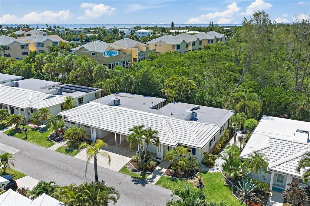 578 Spanish Drive S Longboat Key FL 34228
