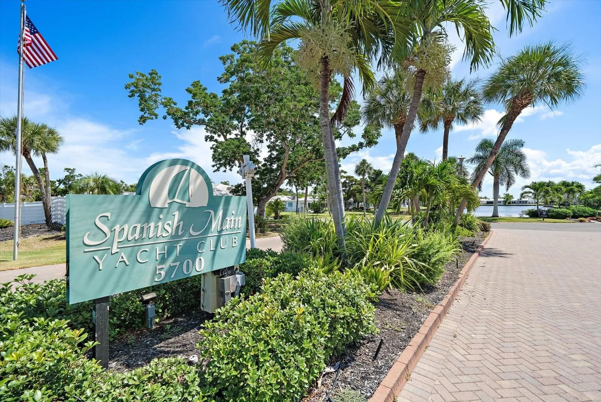 578 Spanish Drive S Longboat Key FL 34228