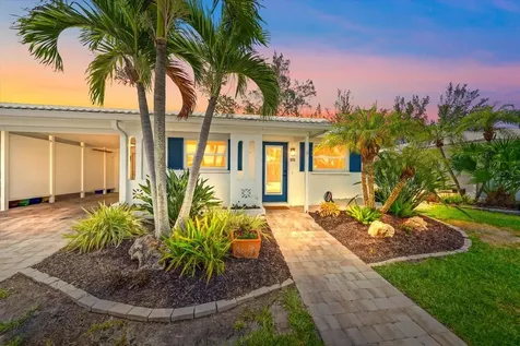 578 Spanish Drive S Longboat Key FL 34228
