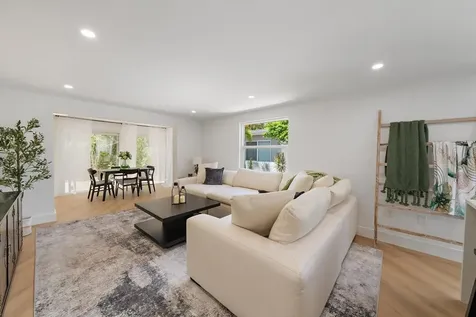 578 Spanish Drive S Longboat Key FL 34228