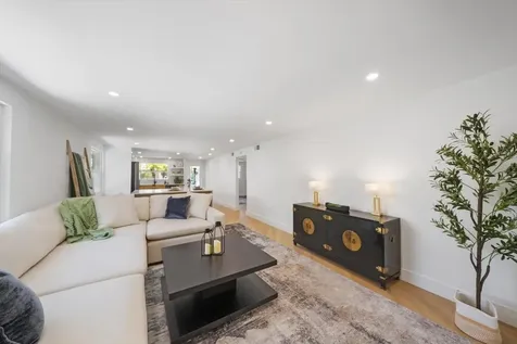 578 Spanish Drive S Longboat Key FL 34228