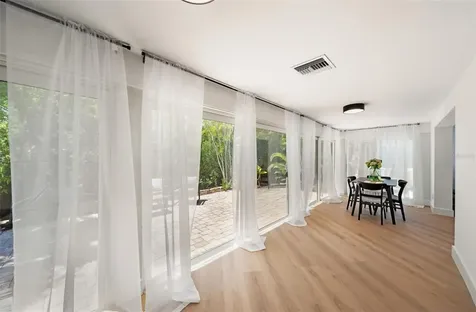 578 Spanish Drive S Longboat Key FL 34228