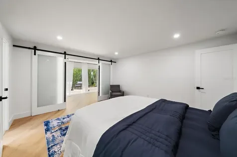 578 Spanish Drive S Longboat Key FL 34228