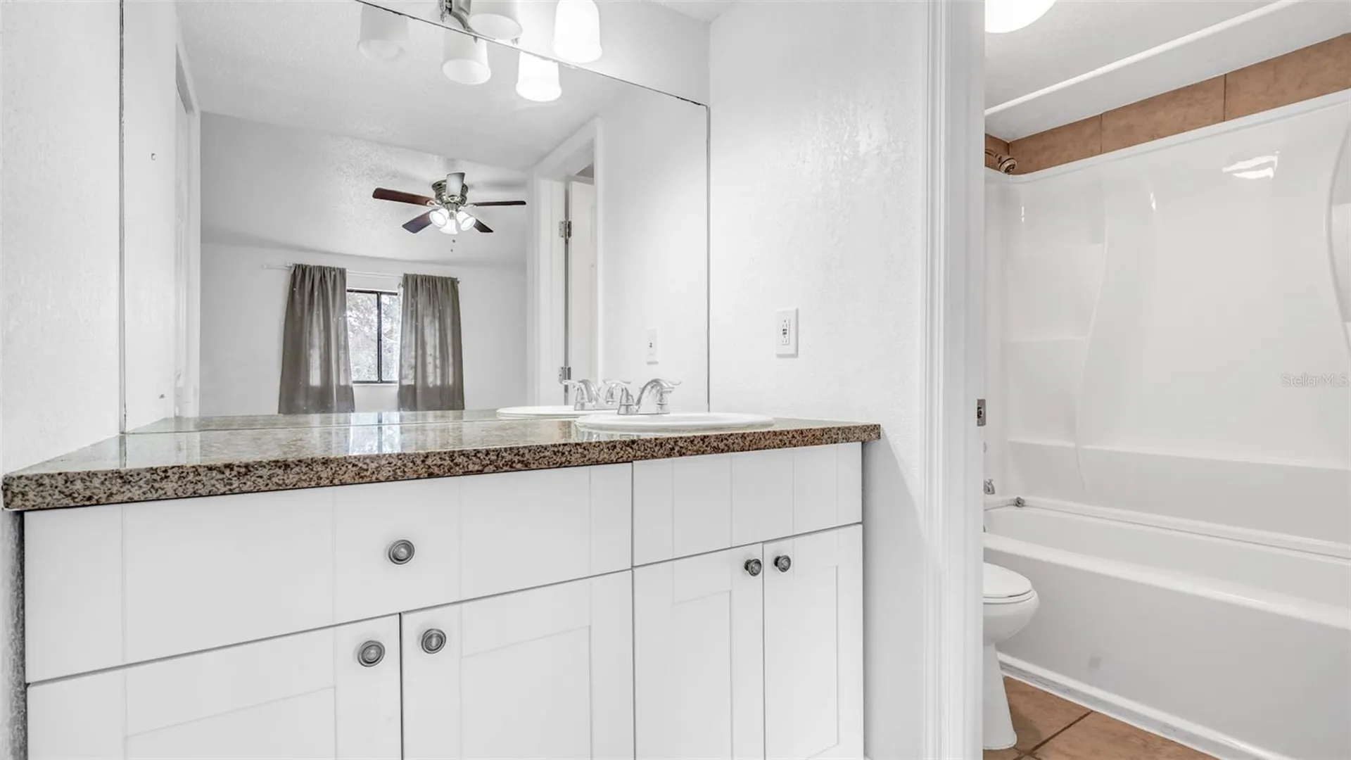 3913 Oak Limb Court Tampa FL 33614