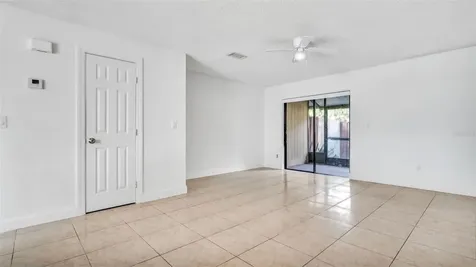 3913 Oak Limb Court Tampa FL 33614