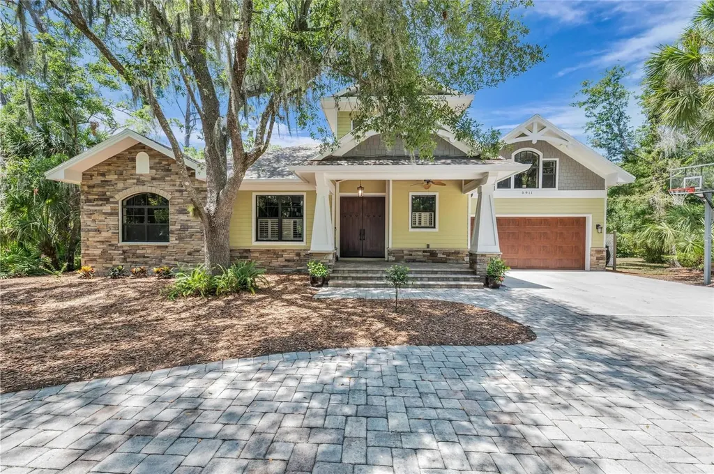 5911 River Forest Circle Bradenton FL 34203