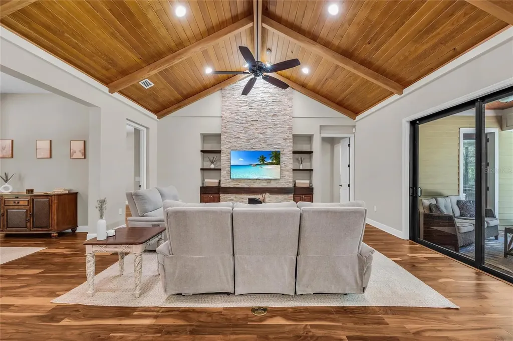 5911 River Forest Circle Bradenton FL 34203