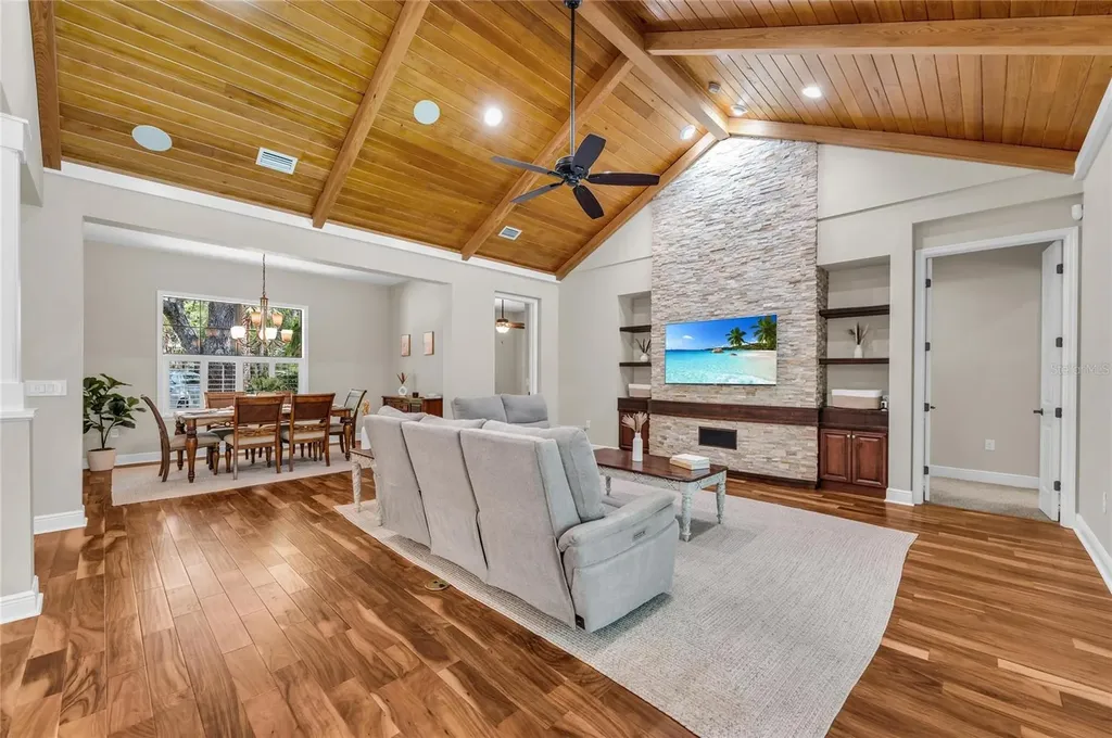 5911 River Forest Circle Bradenton FL 34203