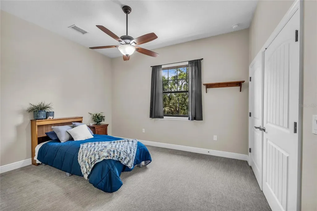 5911 River Forest Circle Bradenton FL 34203