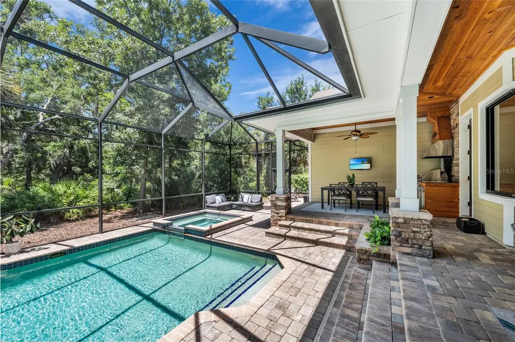 5911 River Forest Circle Bradenton FL 34203