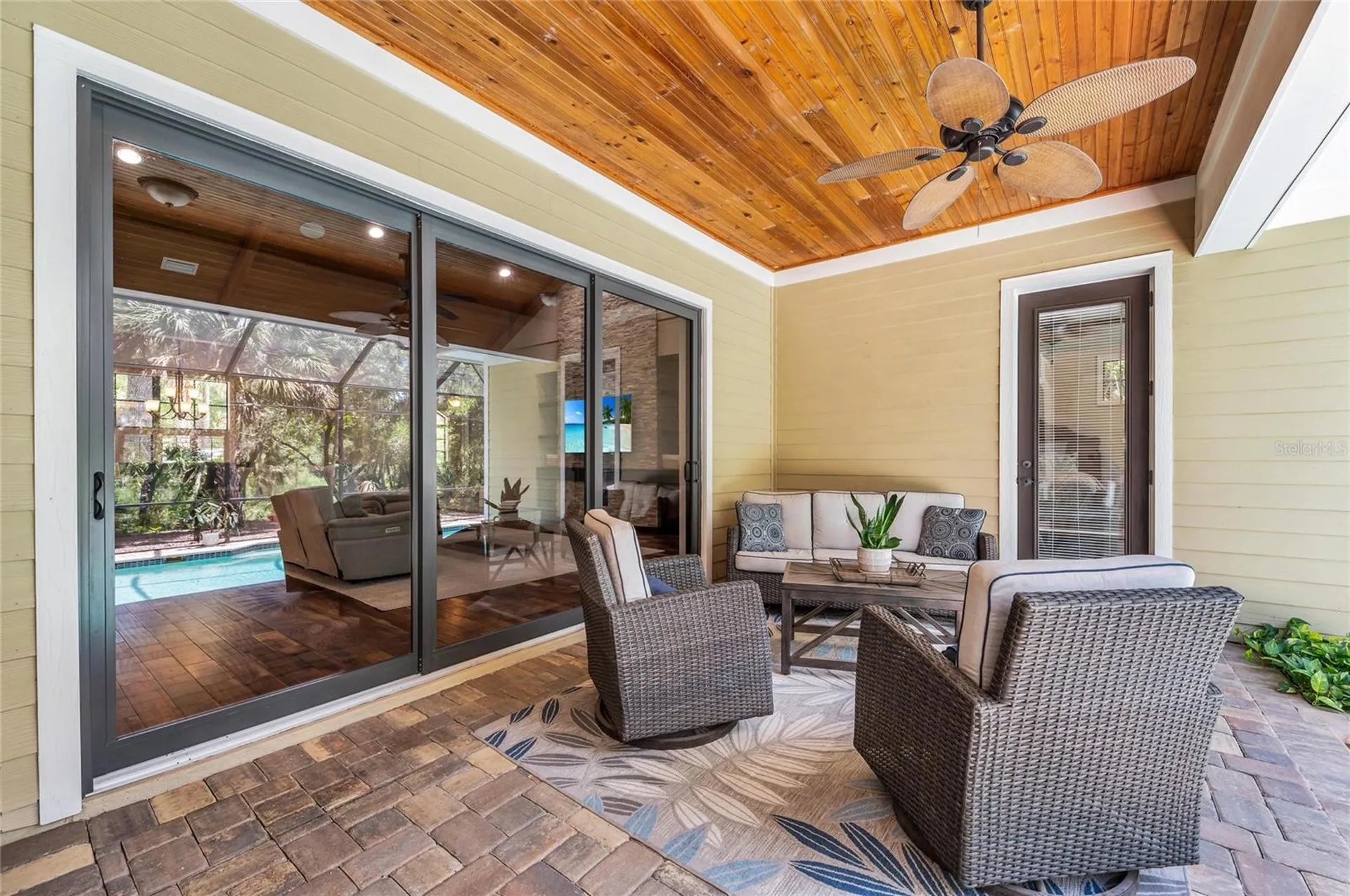 5911 River Forest Circle Bradenton FL 34203