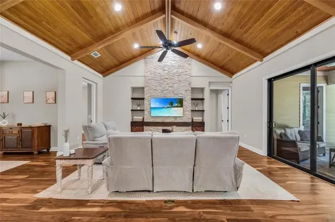 5911 River Forest Circle Bradenton FL 34203