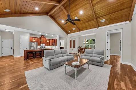 5911 River Forest Circle Bradenton FL 34203
