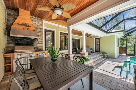 5911 River Forest Circle Bradenton FL 34203