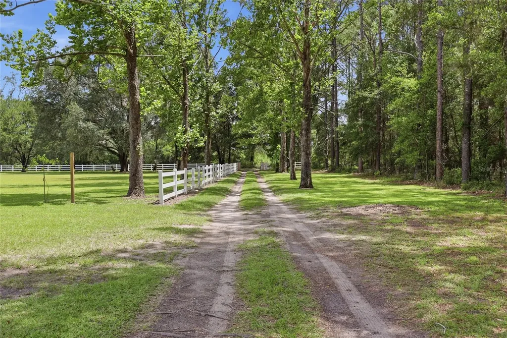 16310 NW 40th Place Newberry FL 32669