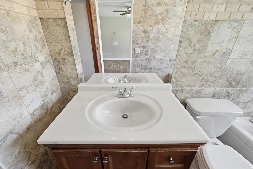 16310 NW 40th Place Newberry FL 32669