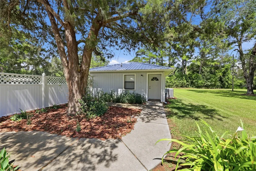 16310 NW 40th Place Newberry FL 32669