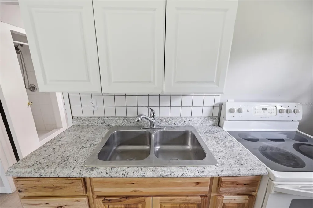 16310 NW 40th Place Newberry FL 32669