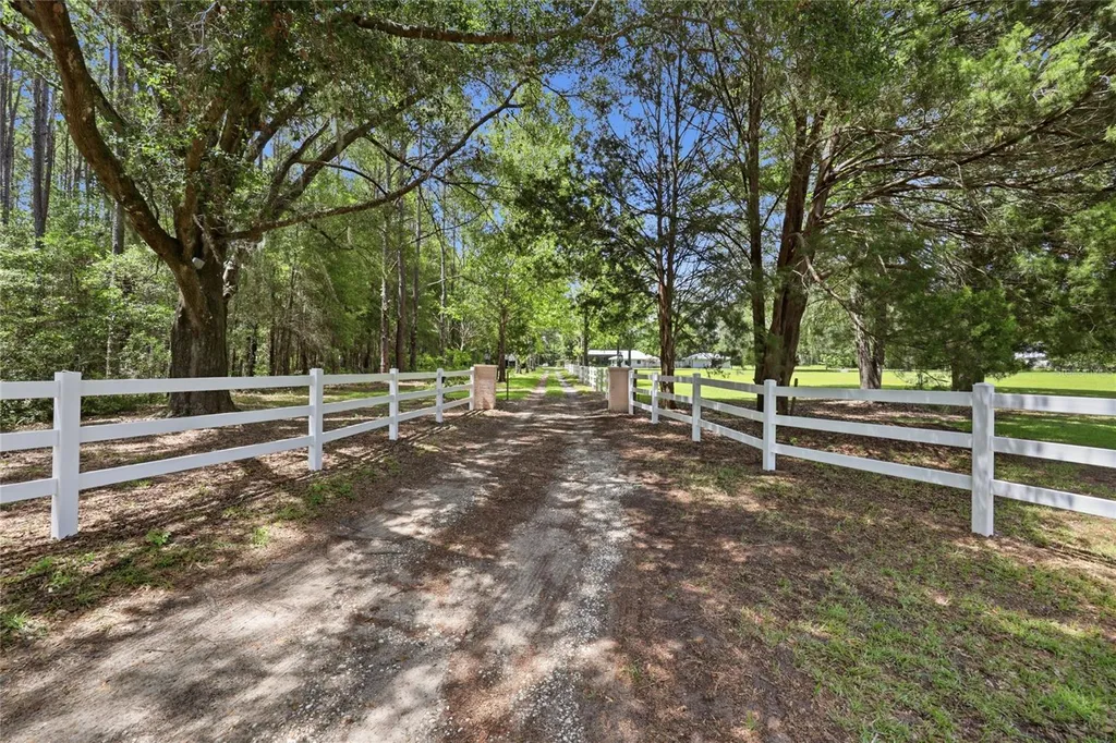 16310 NW 40th Place Newberry FL 32669
